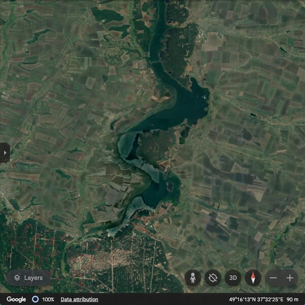 Zoomed in satellite view of Oskil Reservoir in Google Earth